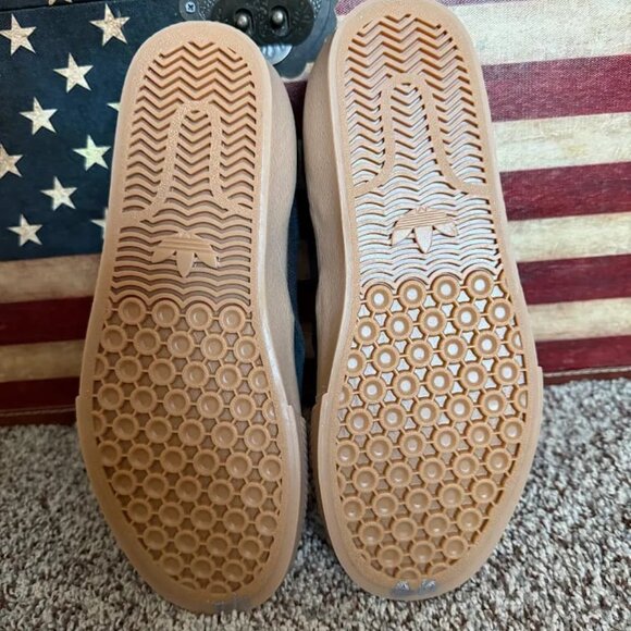 ADIDAS Shmoofoil Slip-on Shoes - Size Mens 5 / Womens 6 - New w/ tags - Picture 2 of 4